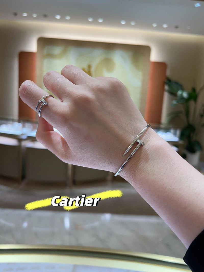 Juste un Clou bracelet