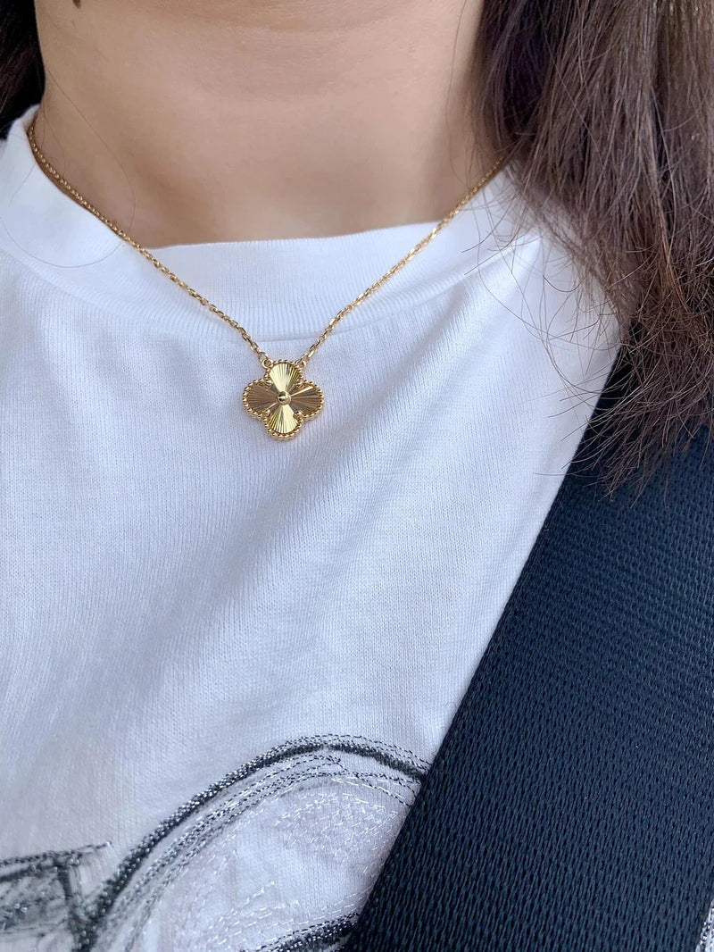 Vintage Alhambra Necklace in Luxury Gold Design