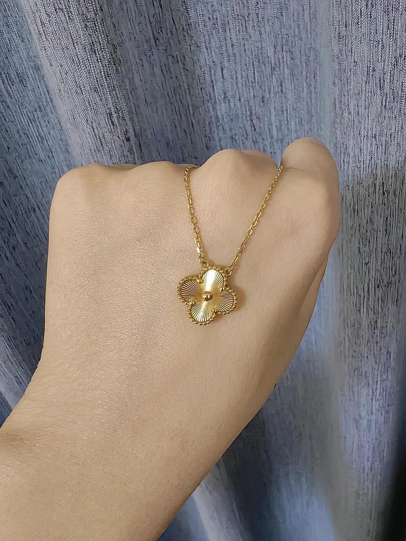 Vintage Alhambra Necklace in Luxury Gold Design