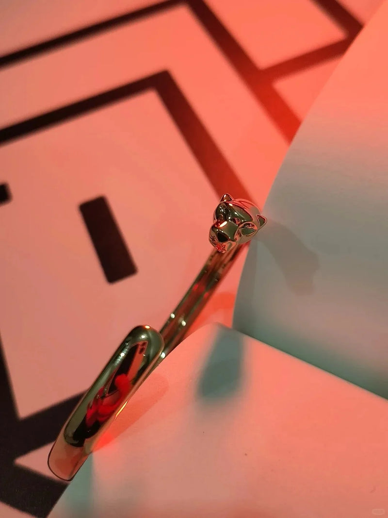 Panthère de bracelet